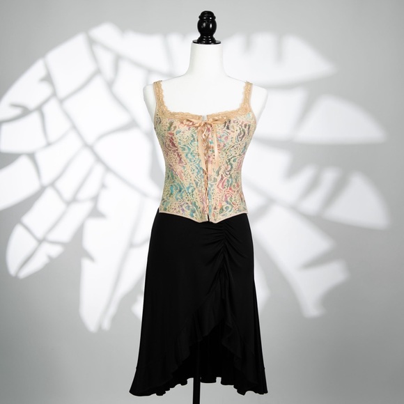 SOLD - Marciano Stunning Lace Corset, Size Small (Never Worn, Made in Canada) - Picture 2 of 7